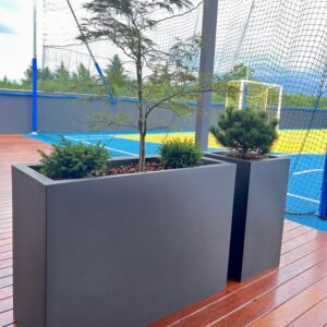 Žardinjera-ozdobná-květináč